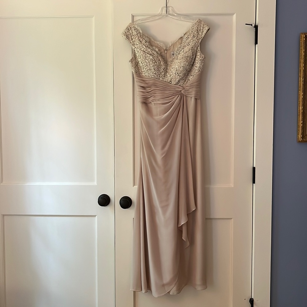 Mother of the Groom/Bride Formal Dress